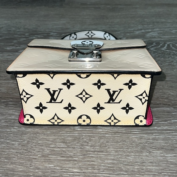 Louis Vuitton Vernis Spring Street Creme Pink White PM M90454 - Picture 4 of 15